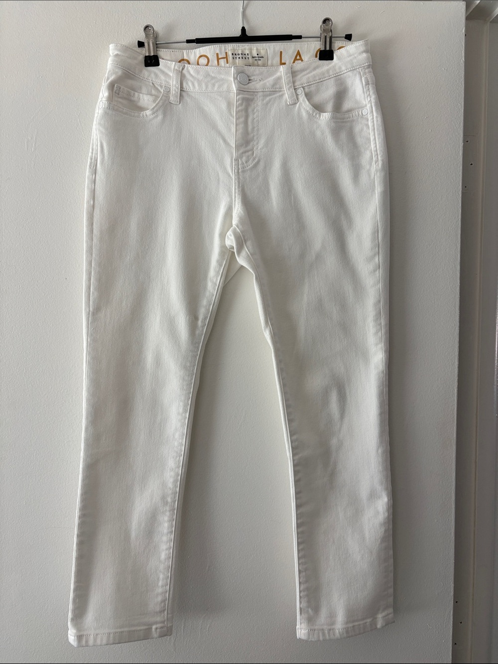 Brooke Street- 27- kate spade White Skinny Jeans- EXCELLENT CONDITION- 0 stains